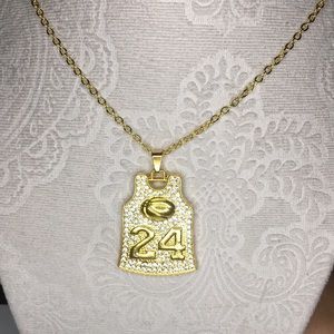 Jersey pendant with chain